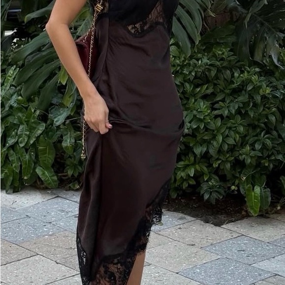 Zara Women's Black Asymmetrical Lace Dress - Picture 2 of 4